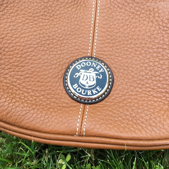 Dooney and Burke brown leather pocket book - Picture 5 of 8